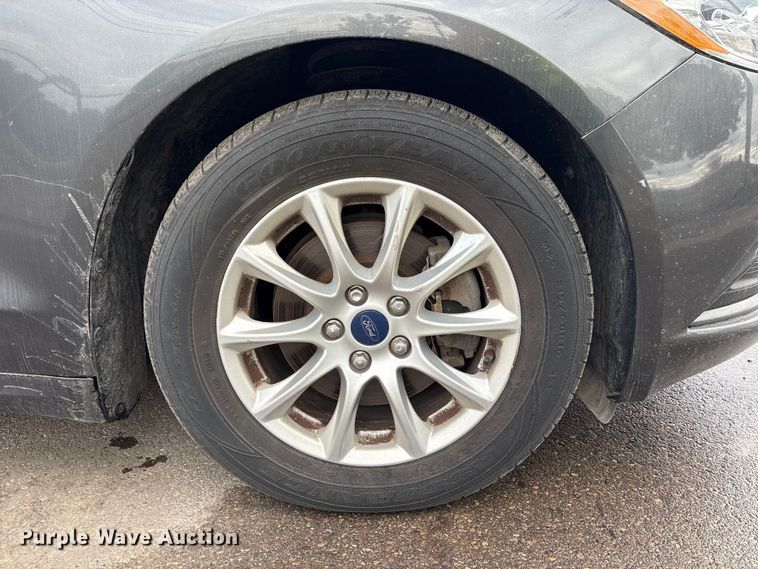 image for item EM6102 2017 Ford Fusion 