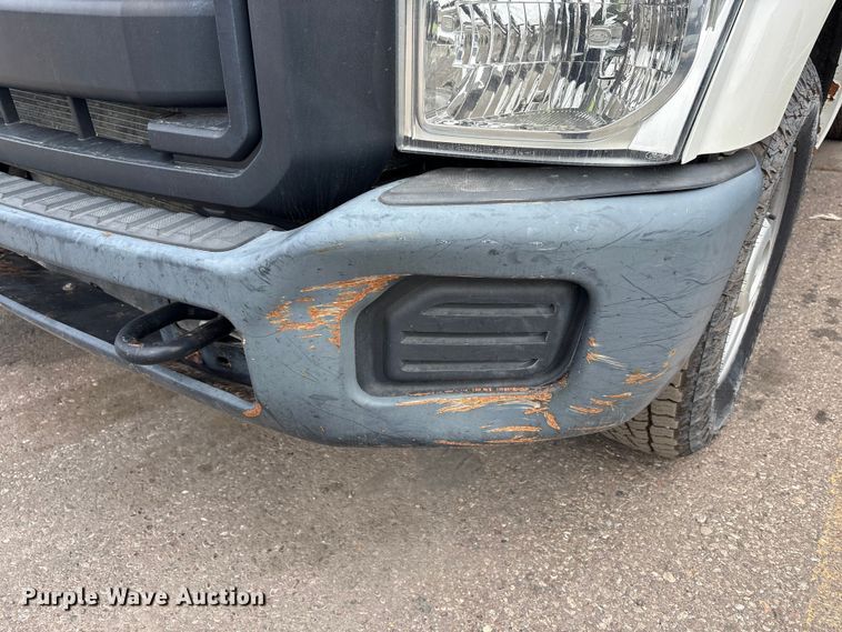 image for item EM6103 2015 Ford F250 Super Duty pickup truck