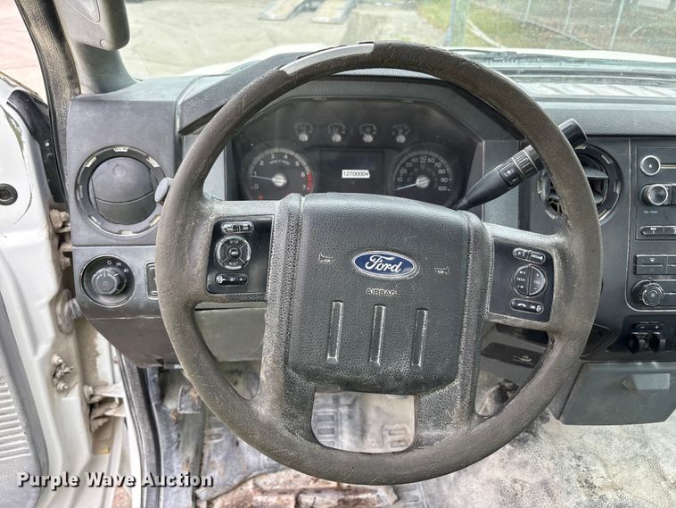 image for item EM6103 2015 Ford F250 Super Duty pickup truck