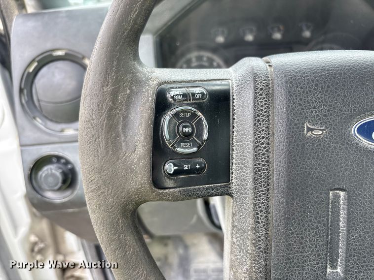 image for item EM6103 2015 Ford F250 Super Duty pickup truck