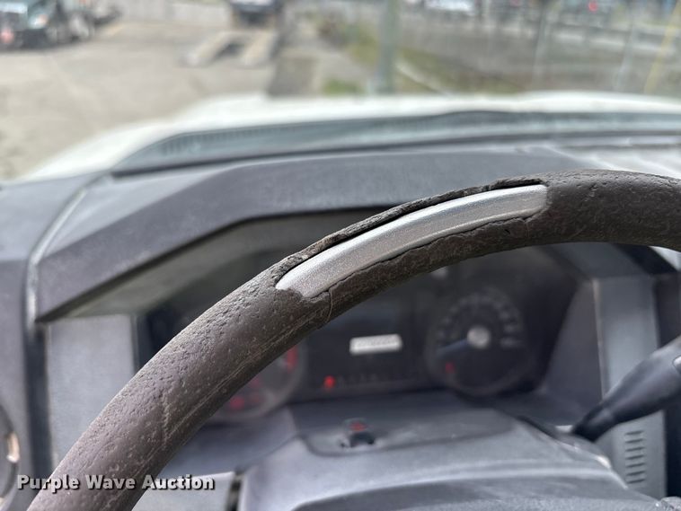 image for item EM6103 2015 Ford F250 Super Duty pickup truck