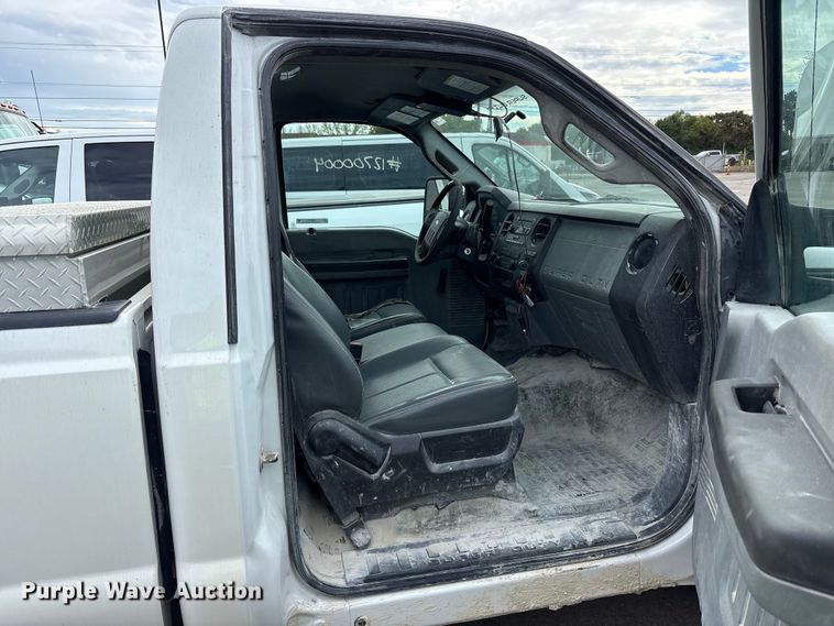 image for item EM6103 2015 Ford F250 Super Duty pickup truck