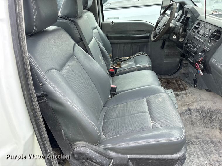 image for item EM6103 2015 Ford F250 Super Duty pickup truck