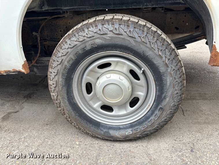 image for item EM6103 2015 Ford F250 Super Duty pickup truck