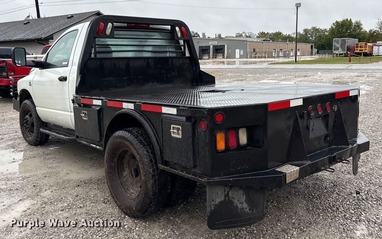 image for item EM6104 2006 Dodge Ram 3500 flatbed pickup truck