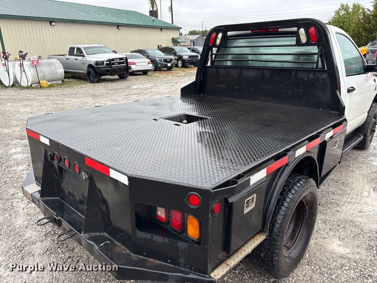 image for item EM6104 2006 Dodge Ram 3500 flatbed pickup truck