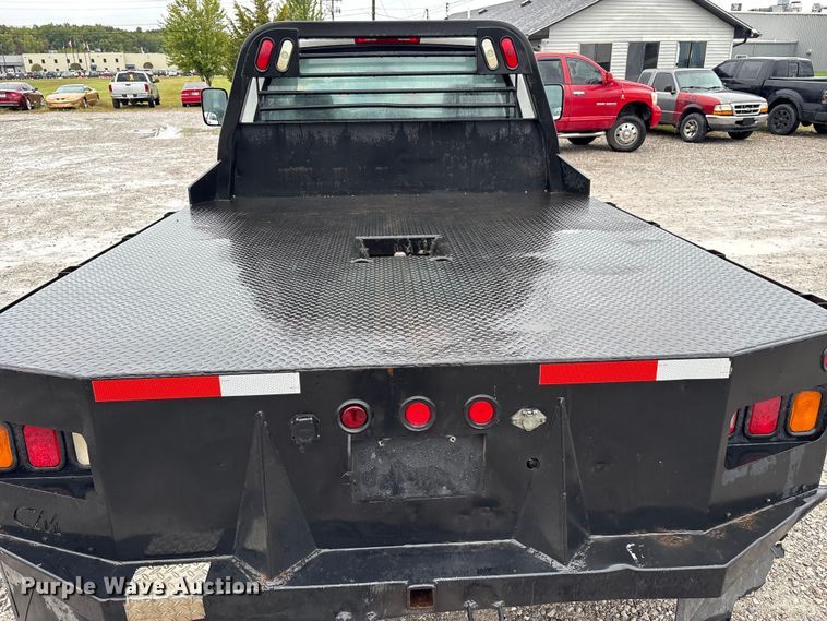 image for item EM6104 2006 Dodge Ram 3500 flatbed pickup truck