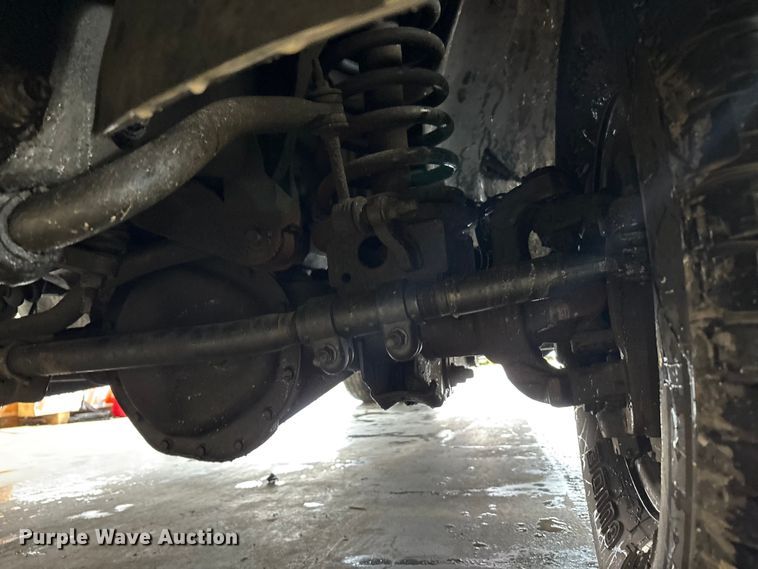 image for item EM6104 2006 Dodge Ram 3500 flatbed pickup truck