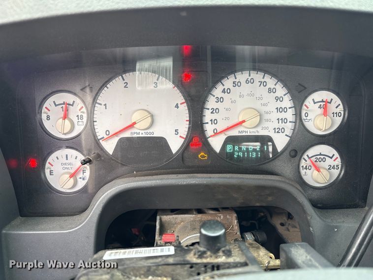 image for item EM6104 2006 Dodge Ram 3500 flatbed pickup truck