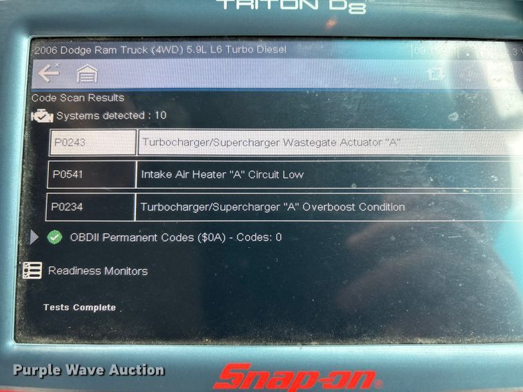 image for item EM6104 2006 Dodge Ram 3500 flatbed pickup truck