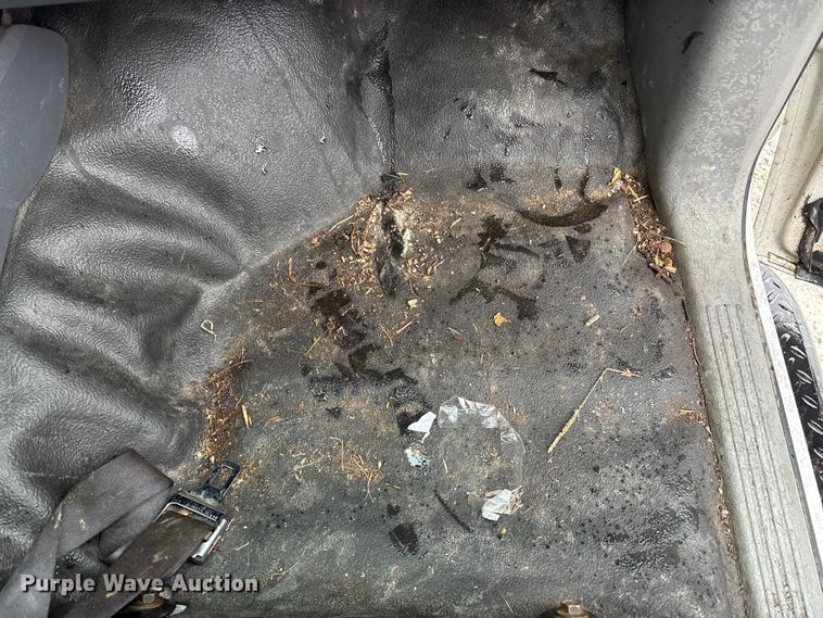 image for item EM6104 2006 Dodge Ram 3500 flatbed pickup truck