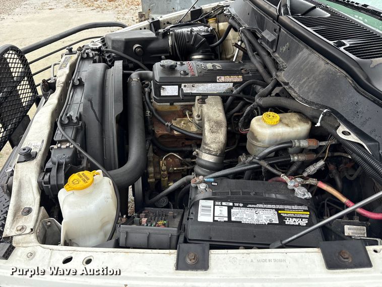 image for item EM6104 2006 Dodge Ram 3500 flatbed pickup truck