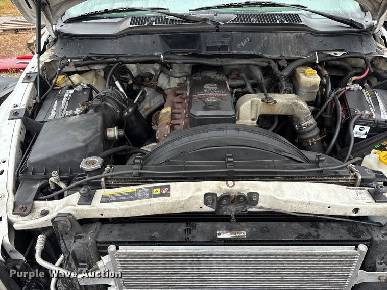 image for item EM6104 2006 Dodge Ram 3500 flatbed pickup truck