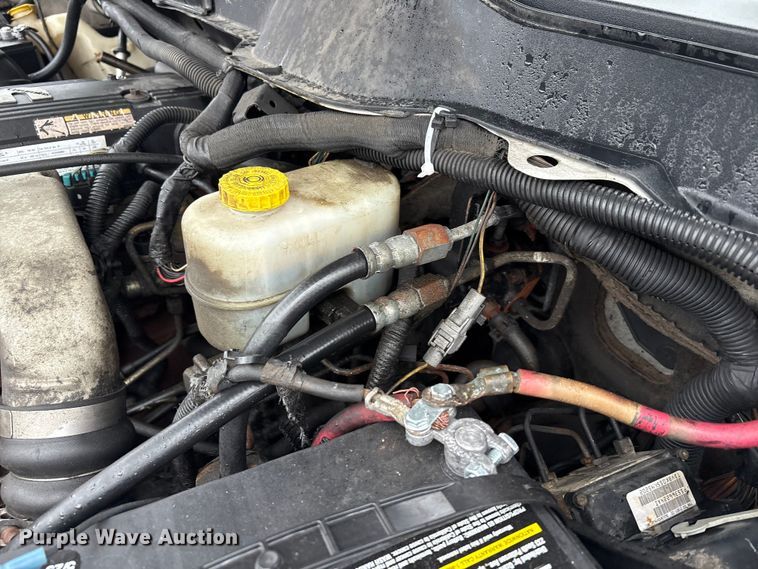 image for item EM6104 2006 Dodge Ram 3500 flatbed pickup truck