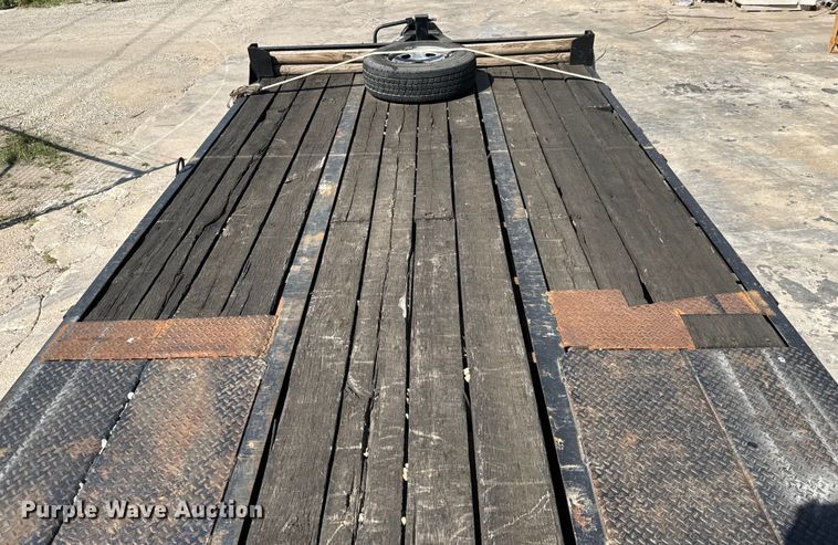 image for item EM8153 1994 Interstate  equipment trailer