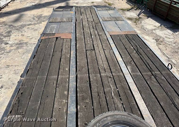 image for item EM8153 1994 Interstate  equipment trailer