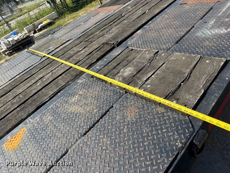 image for item EM8153 1994 Interstate  equipment trailer