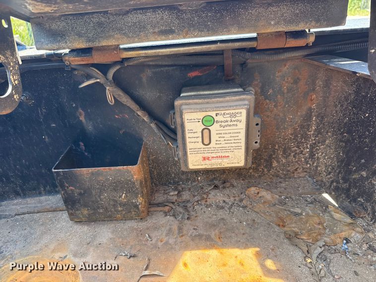 image for item EM8153 1994 Interstate  equipment trailer