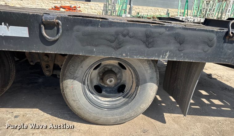 image for item EM8153 1994 Interstate  equipment trailer