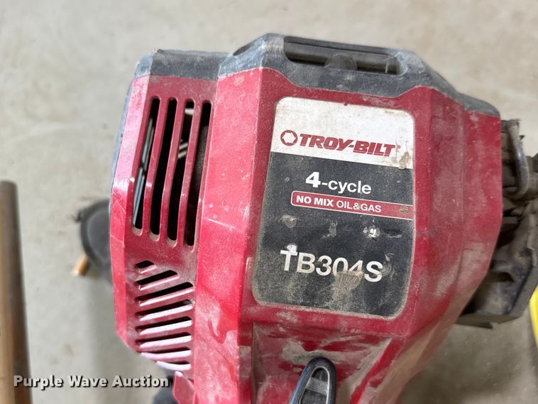 image for item EM8261 Lawn equipment