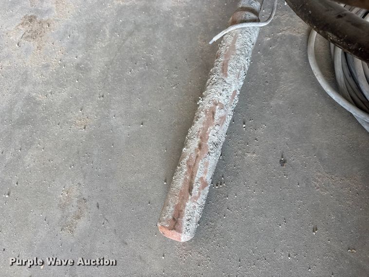 image for item EM8267 (4) Wacker Neuson concrete vibrators