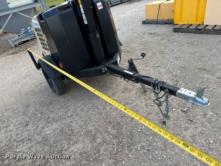 image for item EM8272 2019 Doosan LCV6WKUB-60HZ-T4F light plant