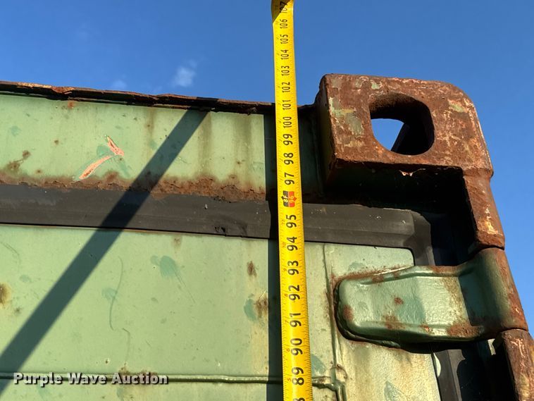 image for item EM8277 2002 Dalian CIMC Storage container