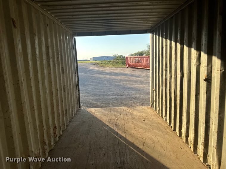 image for item EM8277 2002 Dalian CIMC Storage container