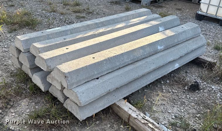 image for item EM8280 Concrete curbs