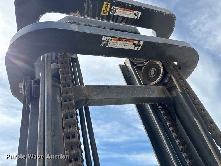 image for item EM8283 Caterpillar 2C6000 forklift