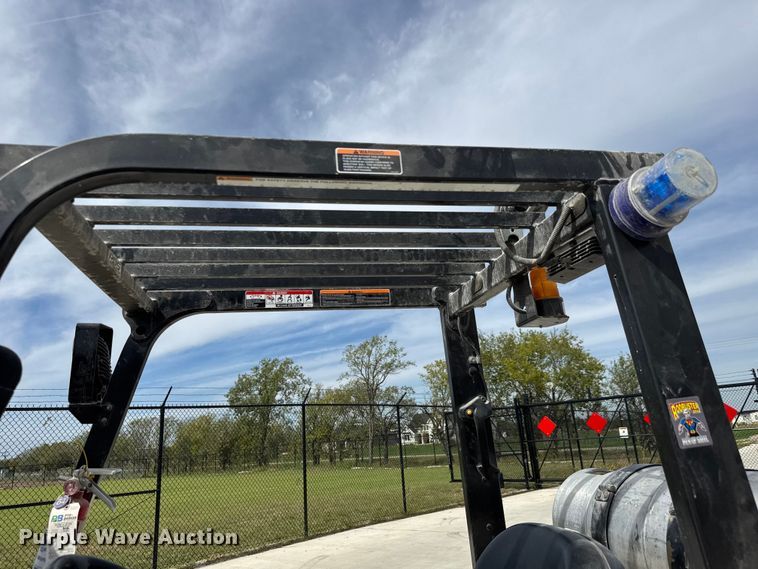 image for item EM8283 Caterpillar 2C6000 forklift