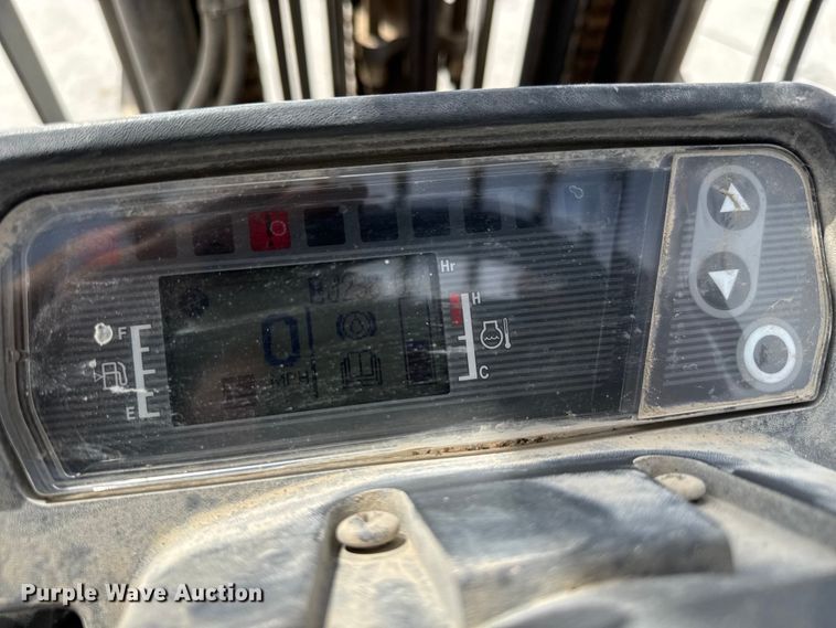 image for item EM8283 Caterpillar 2C6000 forklift