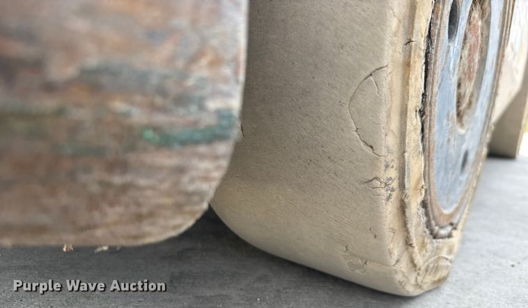 image for item EM8283 Caterpillar 2C6000 forklift