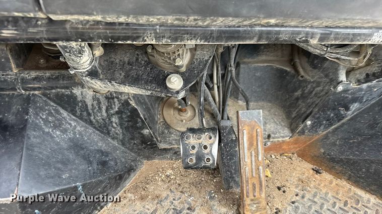 image for item EM8284 2021 Kawasaki Mule 4010 utility vehicle