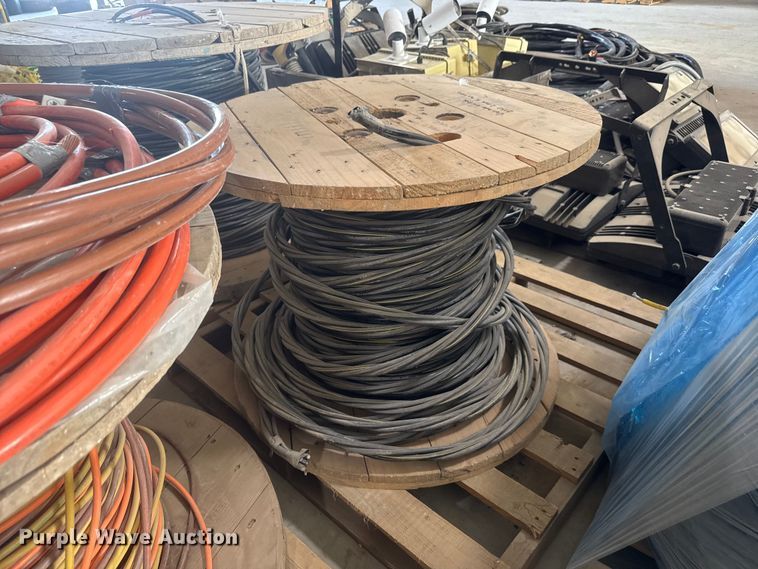 image for item EM8285 Wire