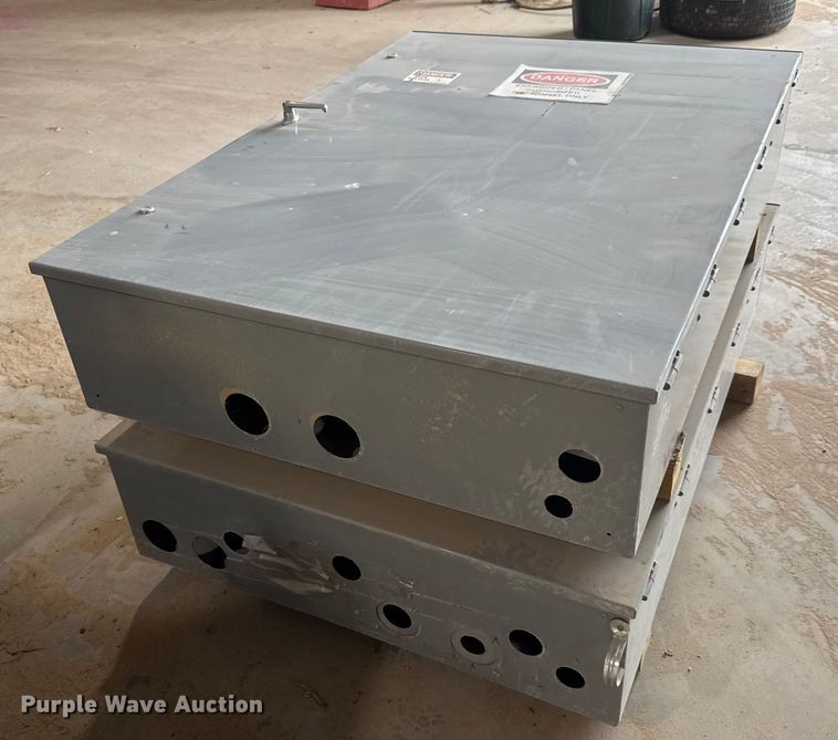 image for item EM8287 (2) Square D 600 amp electrical panels