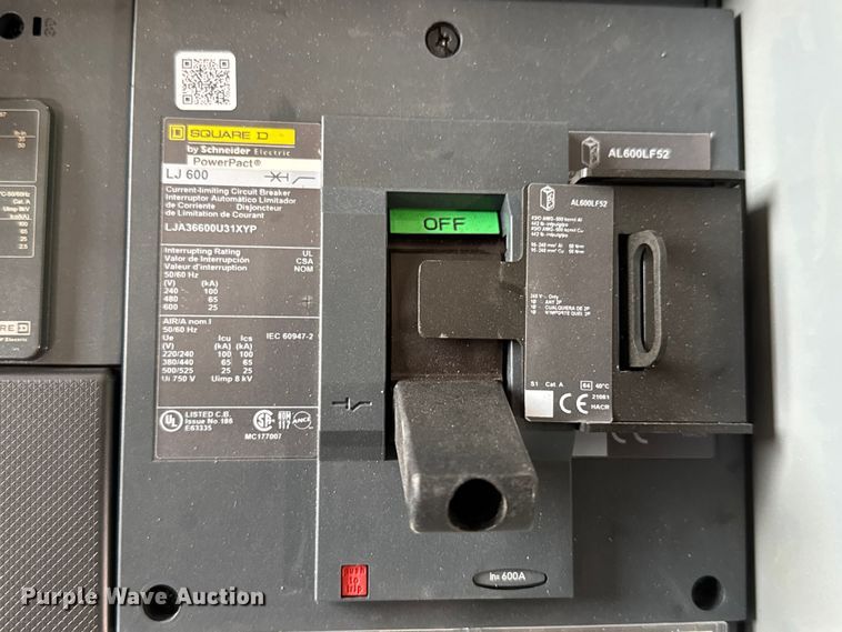 image for item EM8287 (2) Square D 600 amp electrical panels