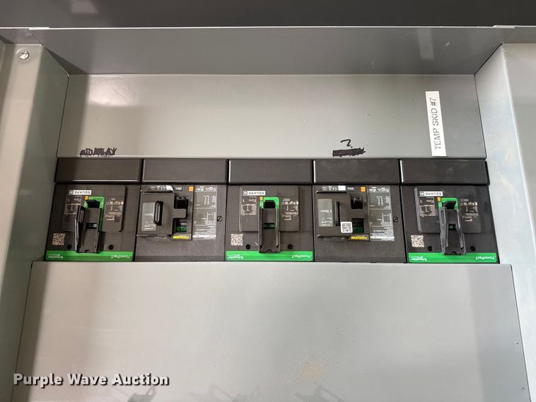 image for item EM8287 (2) Square D 600 amp electrical panels