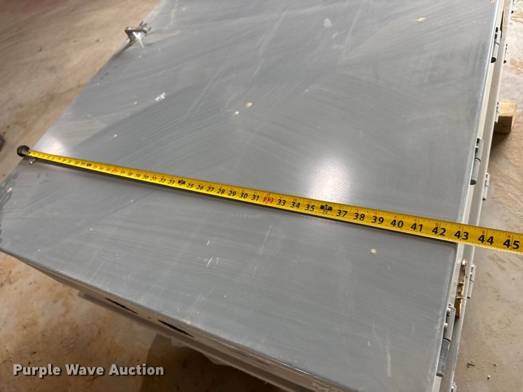 image for item EM8287 (2) Square D 600 amp electrical panels