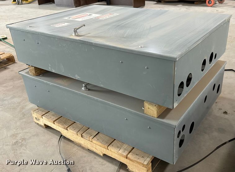 image for item EM8288 (2) Square D 600 amp electrical panels
