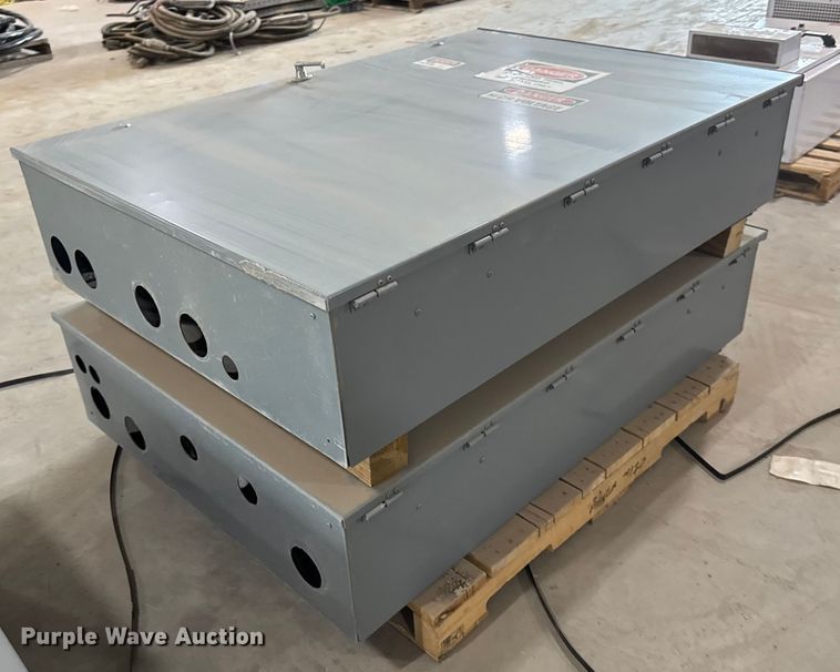 image for item EM8288 (2) Square D 600 amp electrical panels