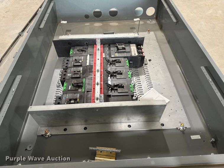 image for item EM8288 (2) Square D 600 amp electrical panels