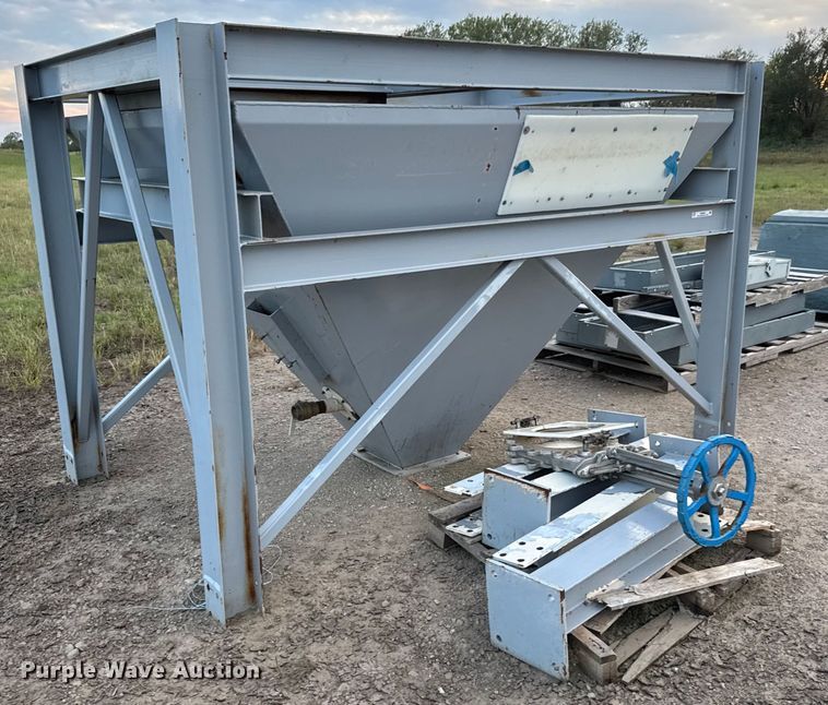 image for item EM8290 Cooper Industries hopper