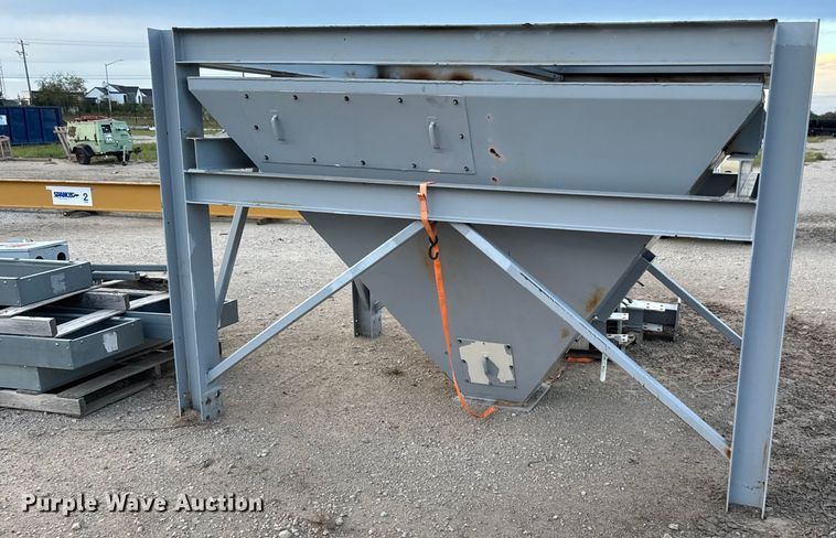 image for item EM8290 Cooper Industries hopper