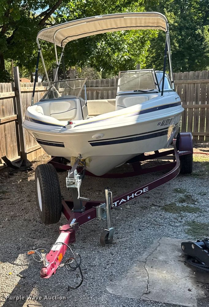 image for item EM8293 2006 Glastron MX175 boat