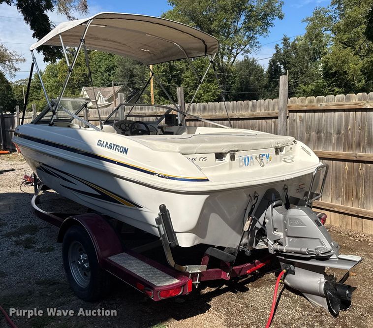 image for item EM8293 2006 Glastron MX175 boat