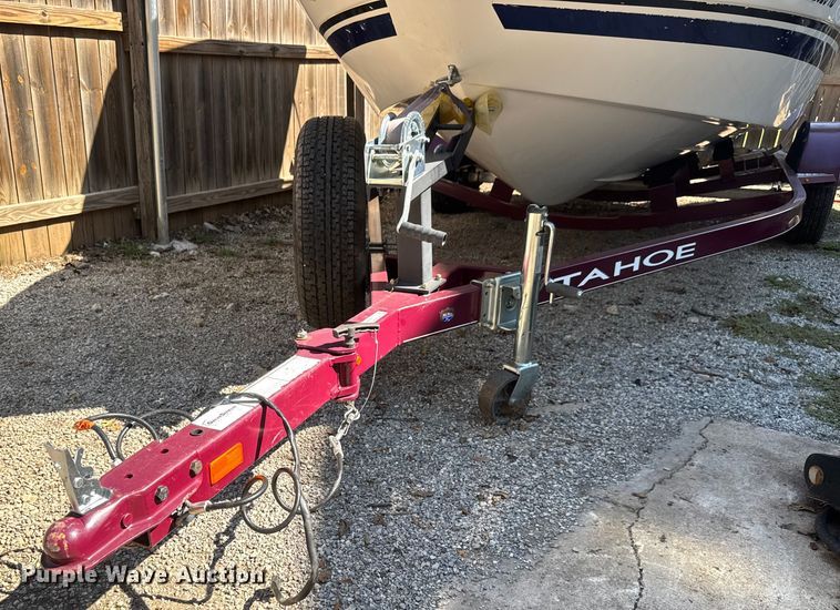 image for item EM8293 2006 Glastron MX175 boat