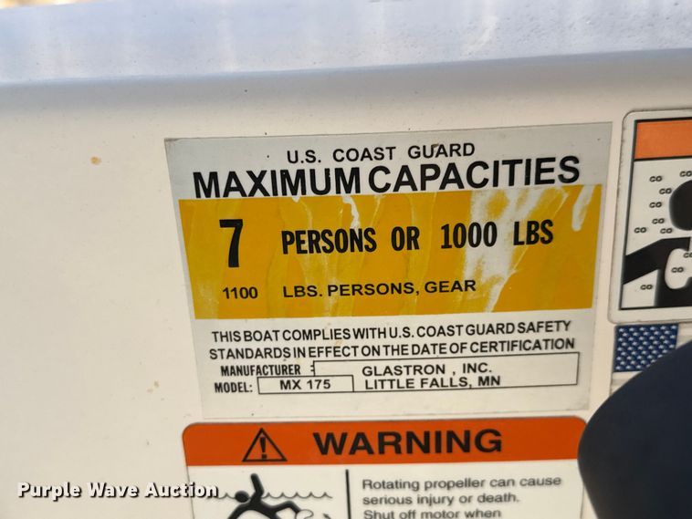 image for item EM8293 2006 Glastron MX175 boat