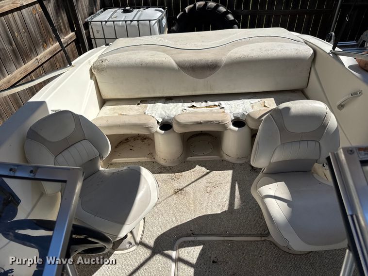 image for item EM8293 2006 Glastron MX175 boat