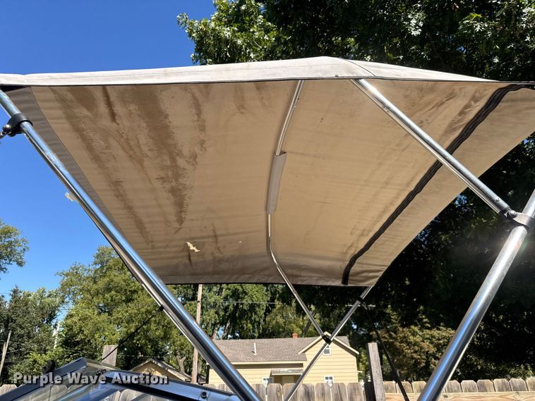 image for item EM8293 2006 Glastron MX175 boat